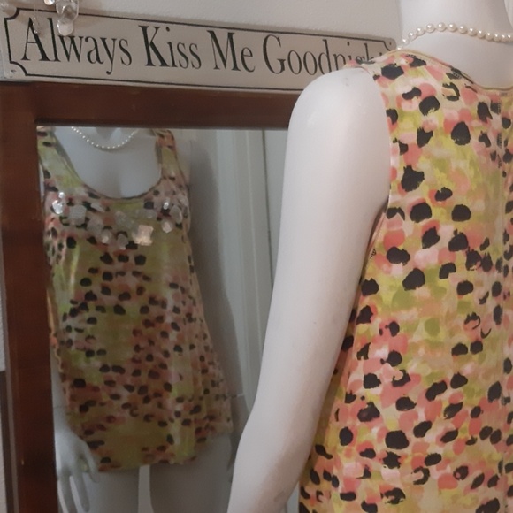 “Simply Vera” Vera Wang, Medium Petite Tank! - Picture 3 of 6